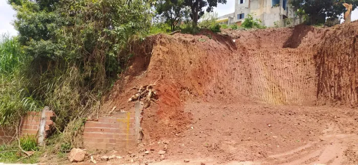 terreno para venda tem 333 metros quadrados em Cidade São Pedro - Gleba B - Santana de Par