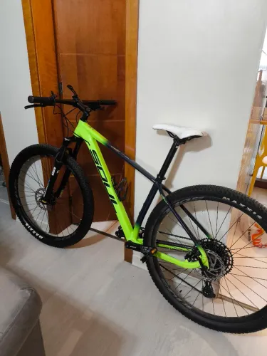 Bicicleta Soul SL329 Mantiqueira Boost SX - Aro 29, 12v, Suspensão a Ar