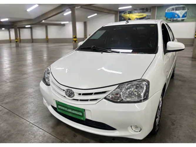 Toyota Etios X 1.3 Flex 16V 5P Mec. 2017