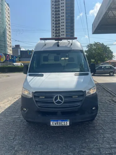 Mercedes-Benz Sprinter 416 Furgão Longo T.a. 2.2 Dies 2021