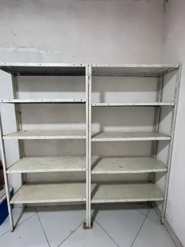 3 Prateleiras para comércio