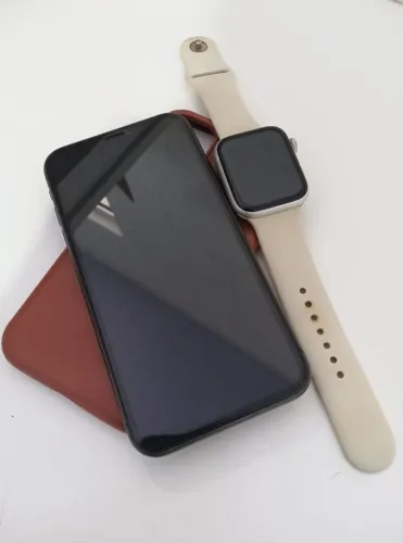 Combo Apple - celular e relógio