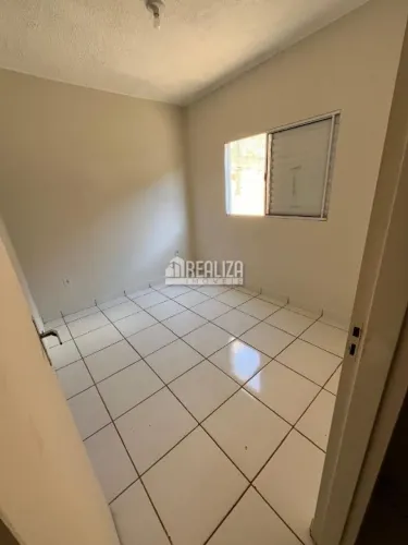 Casa com 2 Quarto(s) e 1 banheiro(s) para Alugar, 10 m² por R$ 2446 / Mês