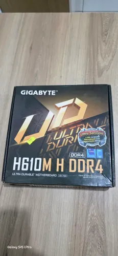 PLACA GIGABYTE LGA 1700