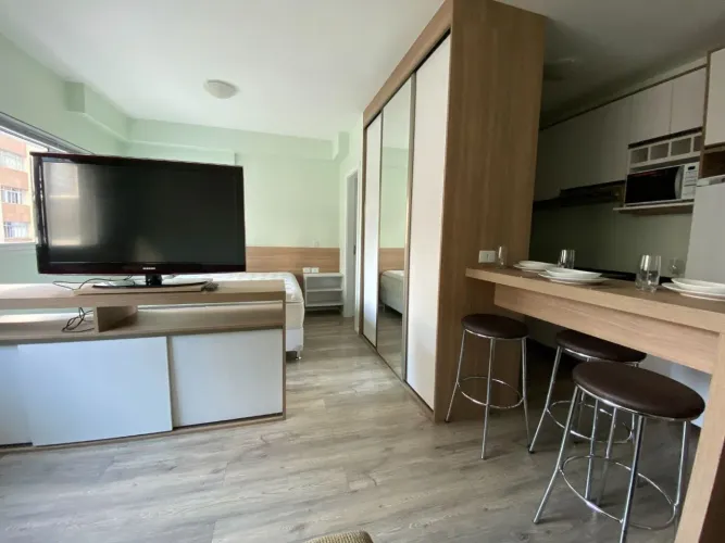 Studio para locação, mobiliado, 01 vaga de garagem - Batel - Curitiba/PR