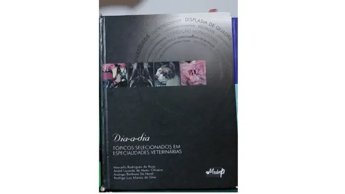 VENDO - Dia a Dia - Tópicos Selecionados em Especialidades Veterinárias (Capa Dura)