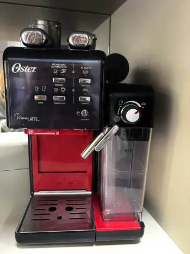 ? Cafeteira Oster PrimaLatte - 110V (127V)