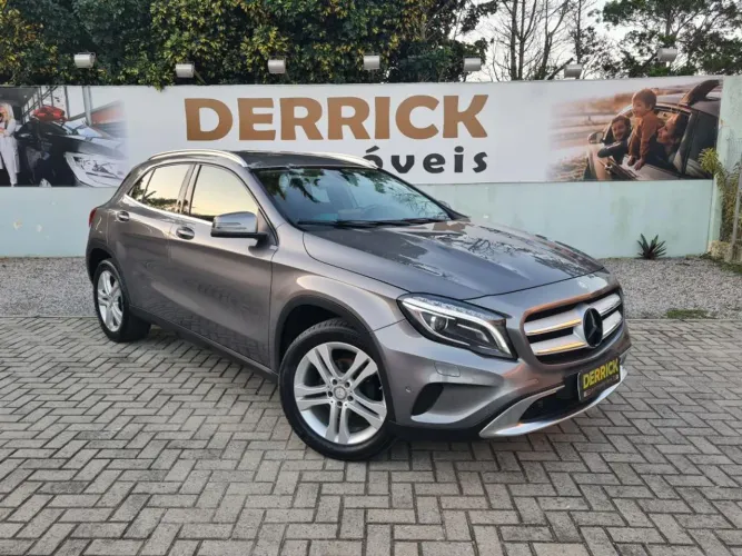 Mercedes-Benz GLA 200 Adv. 1.6/1.6 TB 16V Flex Aut. 2017