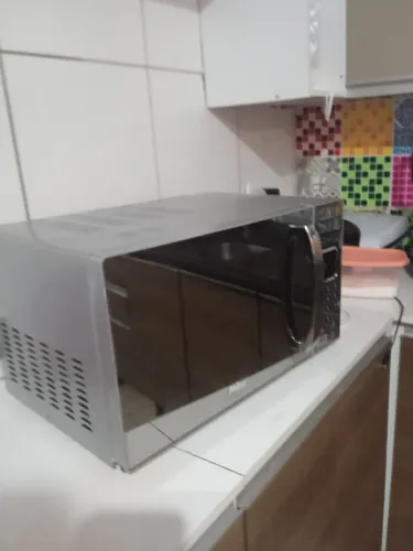 Micro-ondas inox espelhado lindo