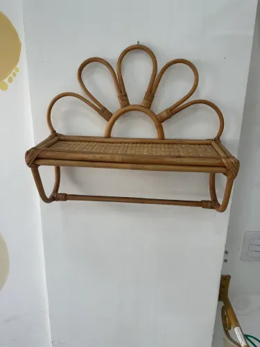 Prateleira de bambu flor