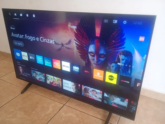 vendo essa tv 50 polegadas smart 4k