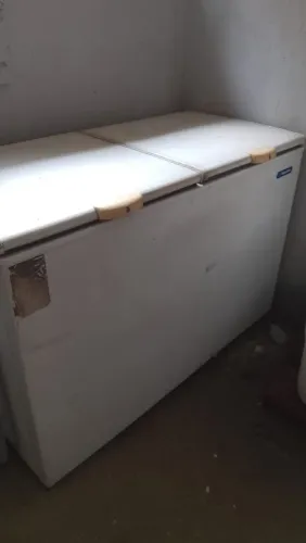 Freezer funcionando quero 1300 sou de Guadalupe