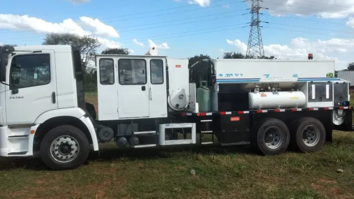 CAM RIG VW 24.280 6X2 23T 280CV - TAPA BURACO - CABINE SUPLEMENTAR