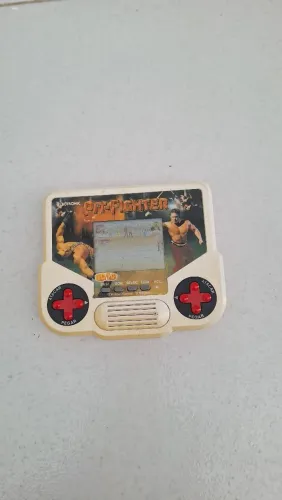 Mini game Pit fighter da Tec Toy anos 90:<br>500,00
