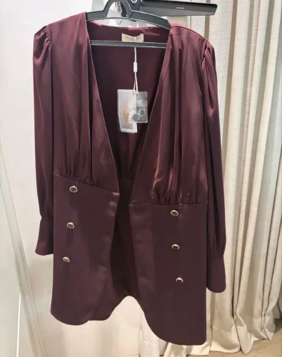 Vestido vinho