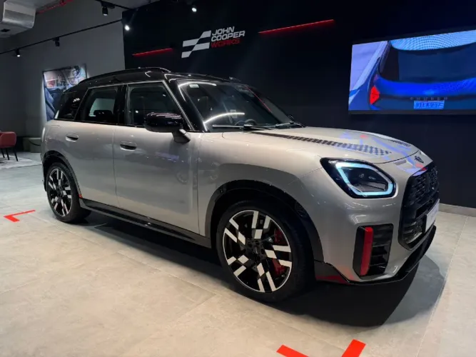 Mini Cooper 2.0 16V Twinpower Gasolina S 2P Steptronic 2026