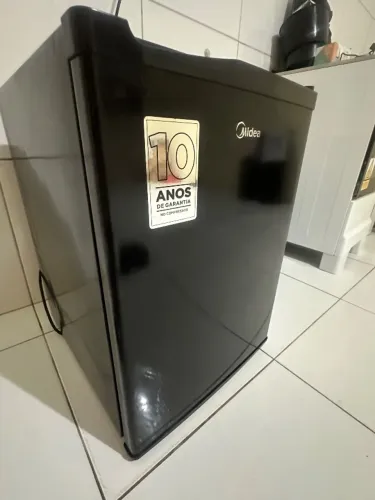 frigobar midea
