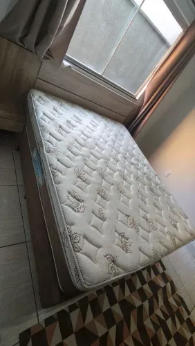 Cama box Herval em bom estado
