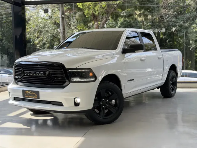 Ram Classic R/T 5.7 CD V8 4X4 Aut. 2023