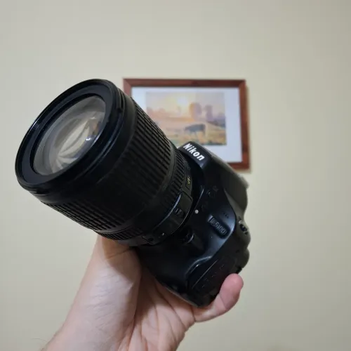 Câmera DSLR Nikon D5100 - BOM estado de conservação