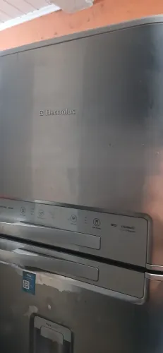 VENDO REFRIGERADOR ELECTROLUX DW50X 428 LITROS SOMENTE 650 REAIS.