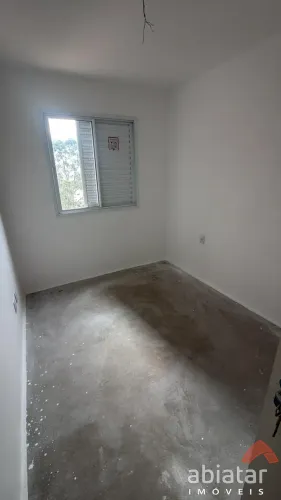 Apartamento para alugar - Jardim Três Irmãos - Taboão da Serra