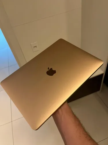 Macbook Air M1 8GB Rosé super conservado