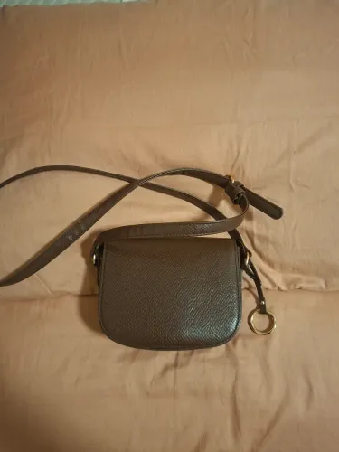 BOLSA SEMI NOVA C&A