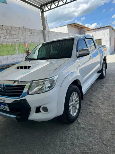 Toyota Hilux CD SRV D4-d 4X4 3.0 TDI Diesel AUT 2013