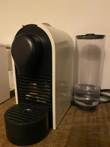 Máquina de café Nespresso 