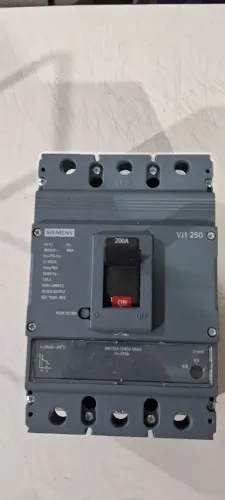 DIJUNTOR SIEMENS 200A NOVO