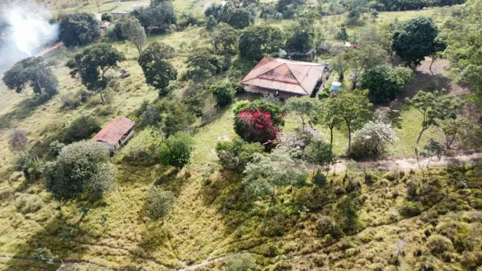 Fazenda com 3 dormitórios à venda, 30000 m² por R$ 790.000,00 - Zona Rural - Itatiaiuçu/MG