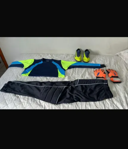 Kit de Goleiro Infantil Completo de 10 a 14 anos 