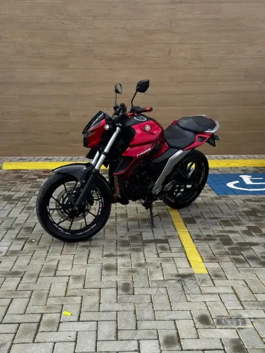 Yamaha FZ25 250 FAZER FLEX