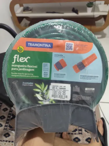 Mangueira de Jardim - Tramontina Flex 20 metros + Suporte