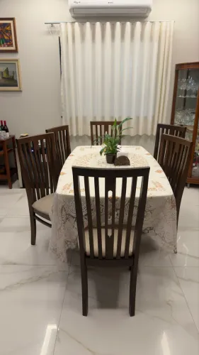 6 Cadeiras (de mesa de jantar)