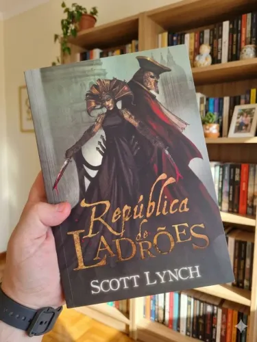 Livro República Dos Ladrões - Scott Lynch (Impecável/Usado)