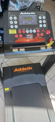 Vendo esteira Athletic Advanced 710T zerada!