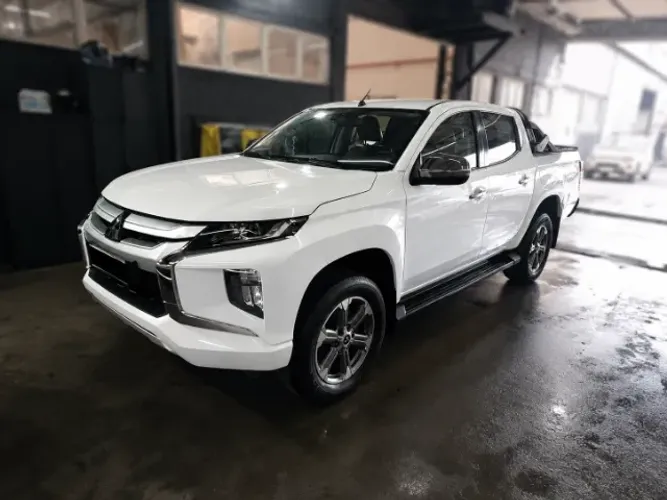 Mitsubishi L200 Triton Sport HPE 2.4 CD Diesel Aut. 2022