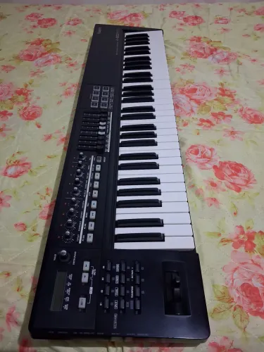 Vendo ou troco Controlador Roland A800 Pro