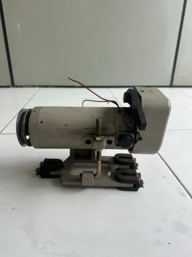 Motor Eletrônico para Máquina de Costura Industrial