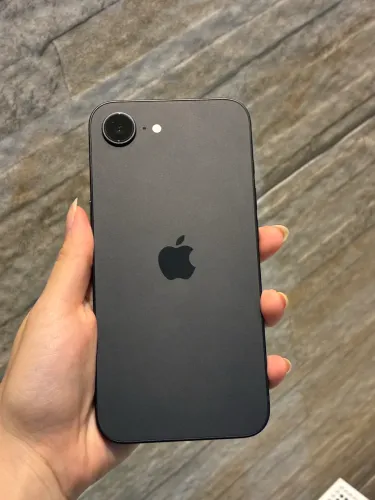 iPhone 16e 128gb
