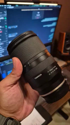 Lente Tamron 17-70 F2.8 Sony E-Mount