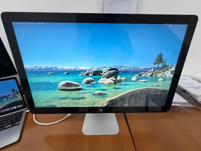 Thunderbolt Display 27 polegadas Apple, em perfeito estado.