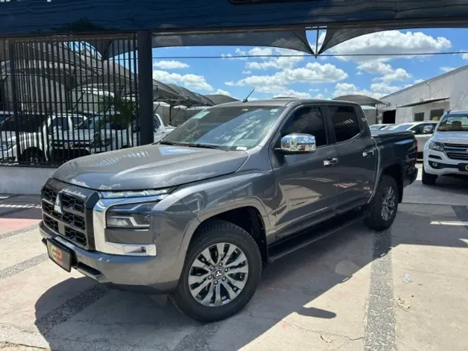 TRITON HPE 2.4 CD 4X4 TB Diesel AT 2026