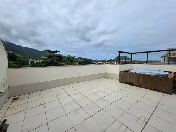 Cobertura Duplex para aluguel tem 121 metros quadrados com 2 quartos na Freguesia