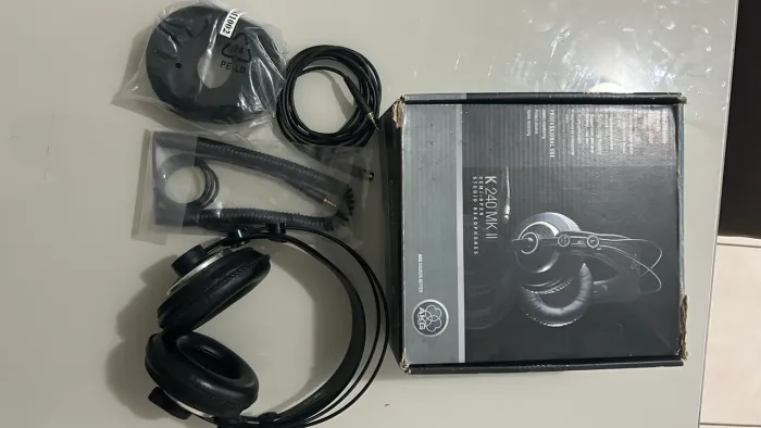 Fone AKG K-240 MK2