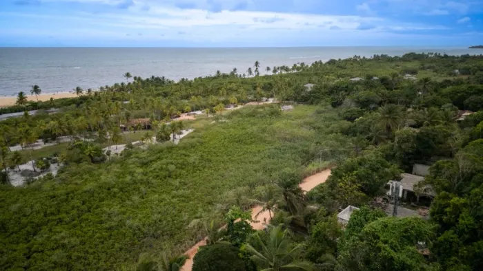 Terreno Exclusivo em Trancoso: Vista Mar Próximo ao Quadrado