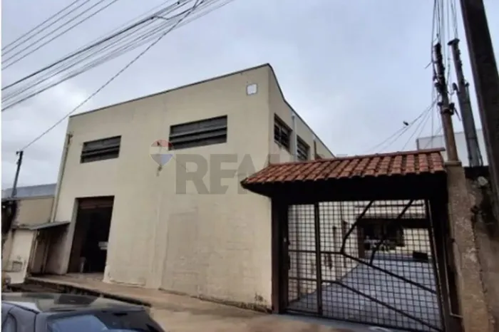 Barracao com residencia no Residencial Caranda