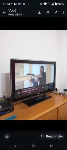 Tv Samsung 32 'não é Smart com defeito